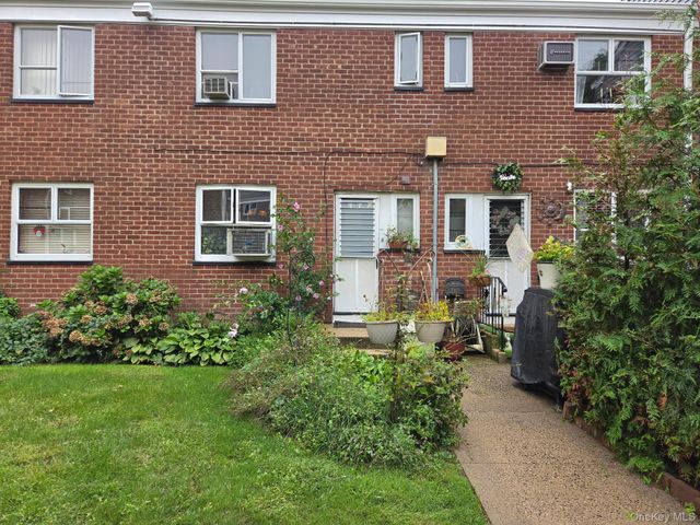 86-02 229th Street 86-02, Queens Village, NY 11422