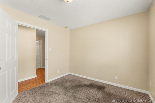 115 Popp Avenue, Sellersburg, IN 47172