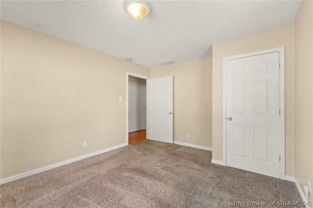 115 Popp Avenue, Sellersburg, IN 47172