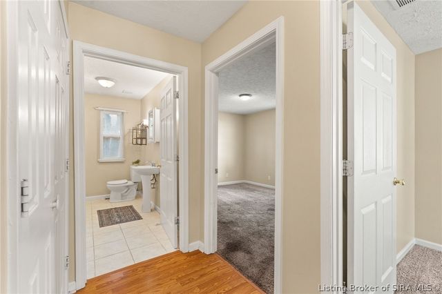 115 Popp Avenue, Sellersburg, IN 47172