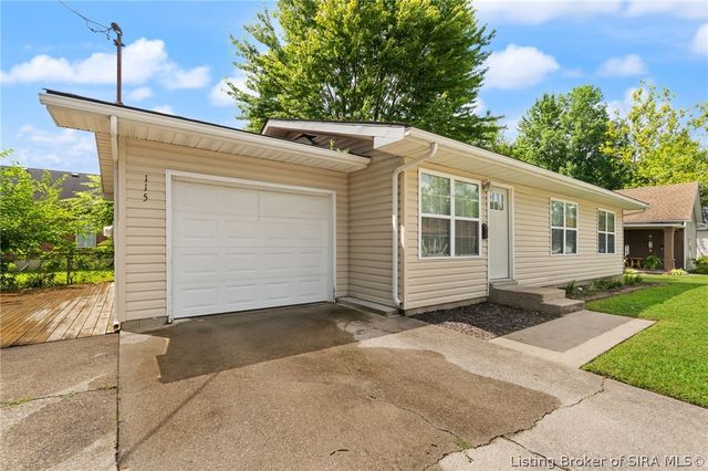 115 Popp Avenue, Sellersburg, IN 47172