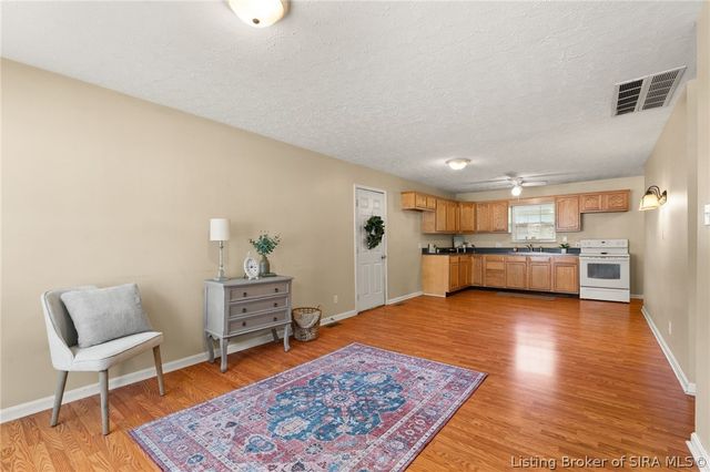115 Popp Avenue, Sellersburg, IN 47172