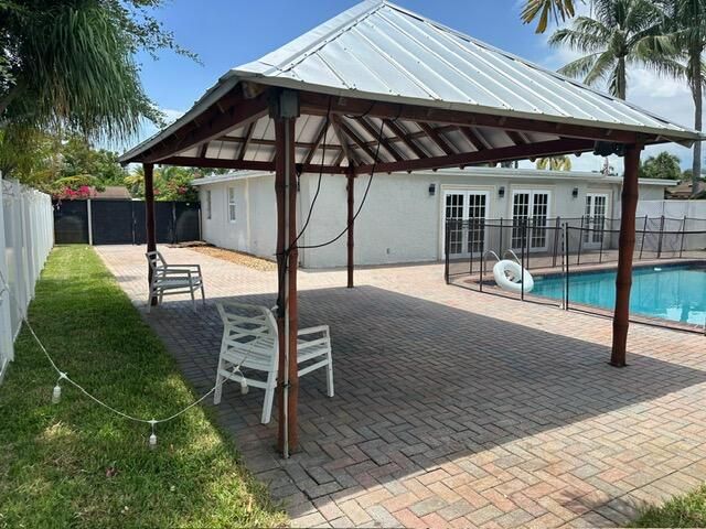 2545 PALM Road, West Palm Beach, FL 33406