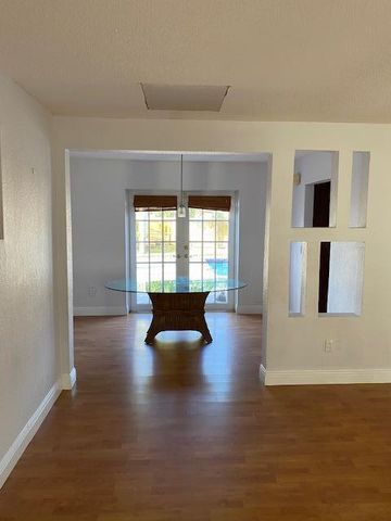 2545 PALM Road, West Palm Beach, FL 33406