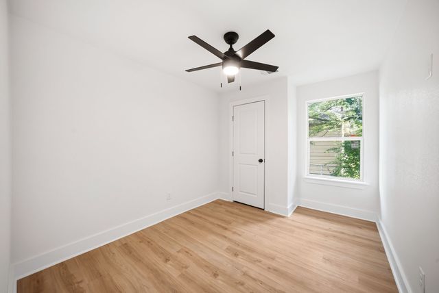 1503 E 9th Avenue, Corsicana, TX 75110