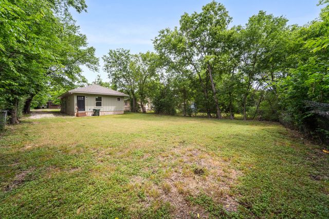 1503 E 9th Avenue, Corsicana, TX 75110