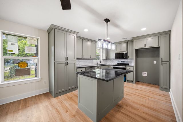 1503 E 9th Avenue, Corsicana, TX 75110