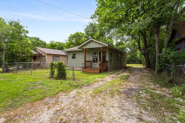1503 E 9th Avenue, Corsicana, TX 75110