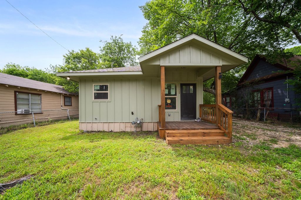 1503 E 9th Avenue, Corsicana, TX 75110