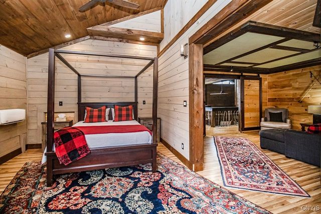 2964 West Lake Road, Cazenovia, NY 13035