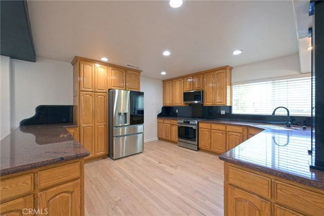 9457 Gotham, Downey, CA 90241