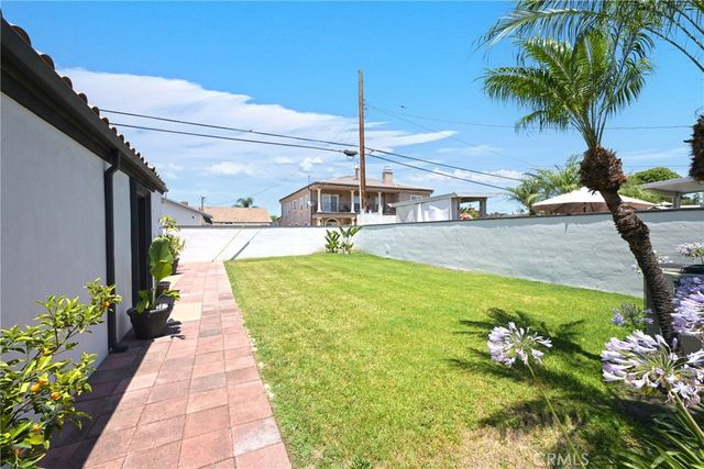 9457 Gotham, Downey, CA 90241