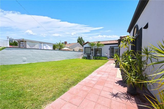 9457 Gotham, Downey, CA 90241