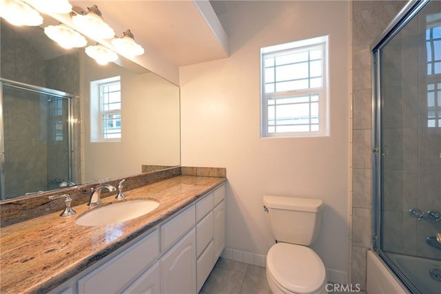 9457 Gotham, Downey, CA 90241