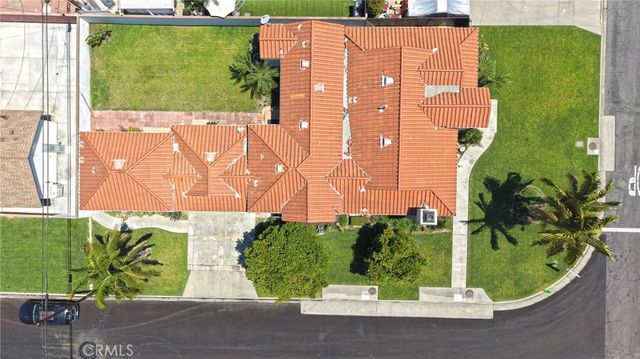 9457 Gotham, Downey, CA 90241