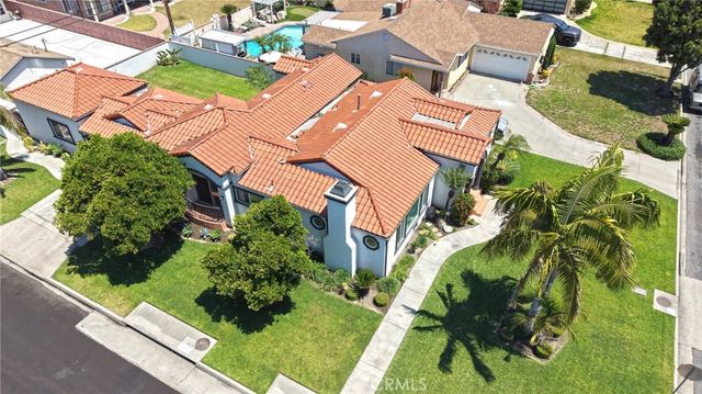 9457 Gotham, Downey, CA 90241