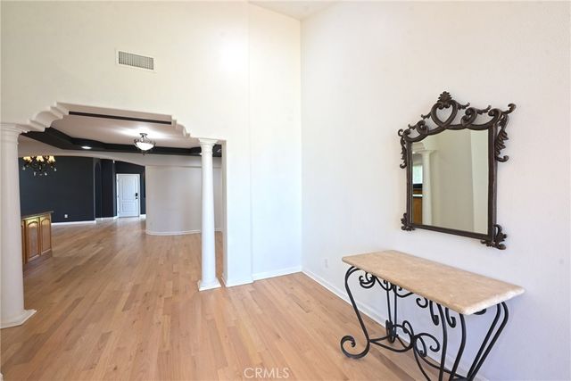 9457 Gotham, Downey, CA 90241