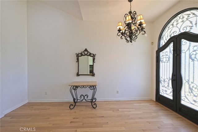 9457 Gotham, Downey, CA 90241