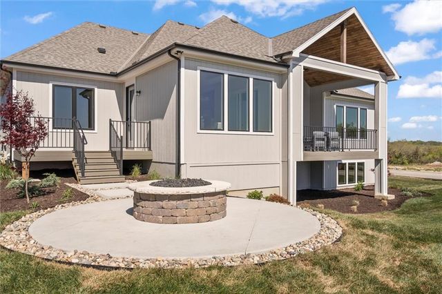 7942 Millridge Street, Shawnee, KS 66220