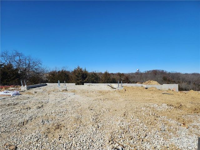 7942 Millridge Street, Shawnee, KS 66220