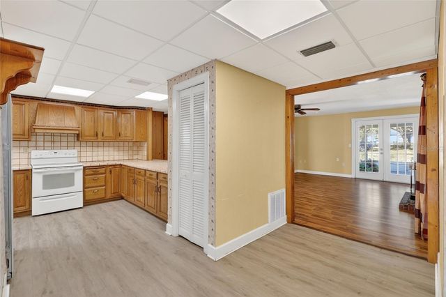 1542 LAKE ARIANA BOULEVARD, Auburndale, FL 33823