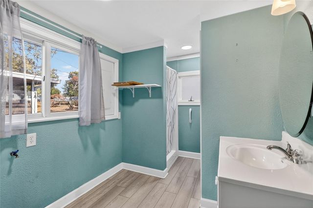 1542 LAKE ARIANA BOULEVARD, Auburndale, FL 33823