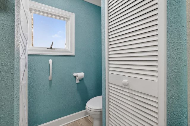 1542 LAKE ARIANA BOULEVARD, Auburndale, FL 33823