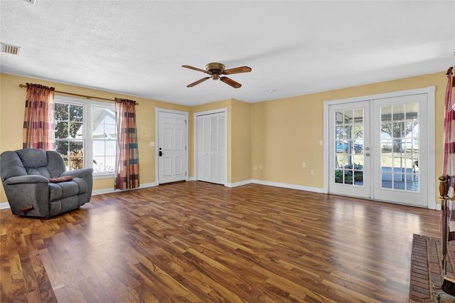 1542 LAKE ARIANA BOULEVARD, Auburndale, FL 33823