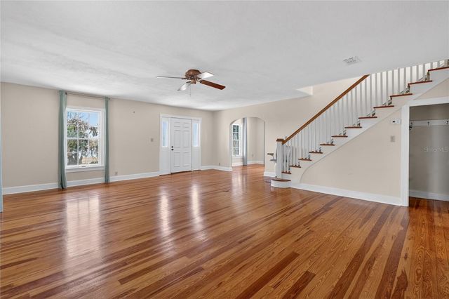 1542 LAKE ARIANA BOULEVARD, Auburndale, FL 33823