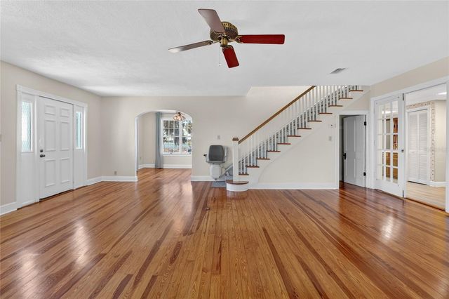 1542 LAKE ARIANA BOULEVARD, Auburndale, FL 33823