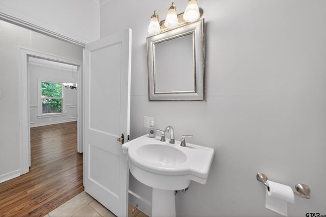 220 E Ford, Tyler, TX 75701