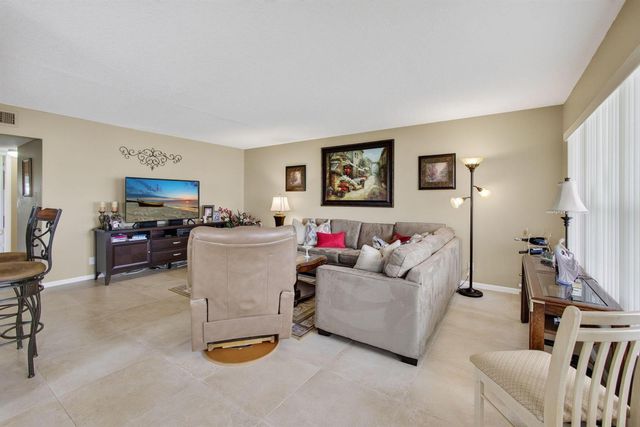 101 Wellington C, West Palm Beach, FL 33417