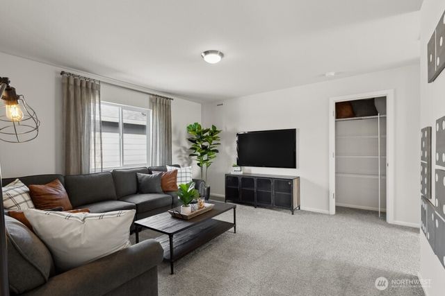 136 Pine Hollow Drive, Chehalis, WA 98532