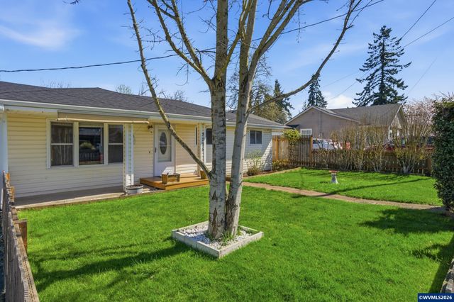 3795 Spicer Dr SE, Albany, OR 97322