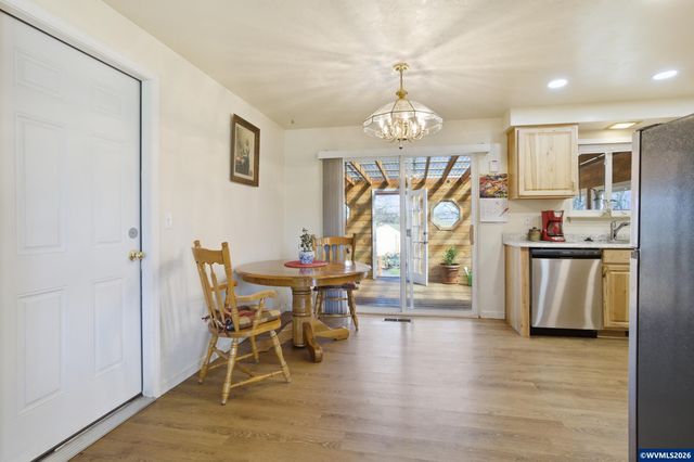 3795 Spicer Dr SE, Albany, OR 97322