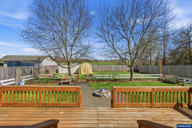 3795 Spicer Dr SE, Albany, OR 97322