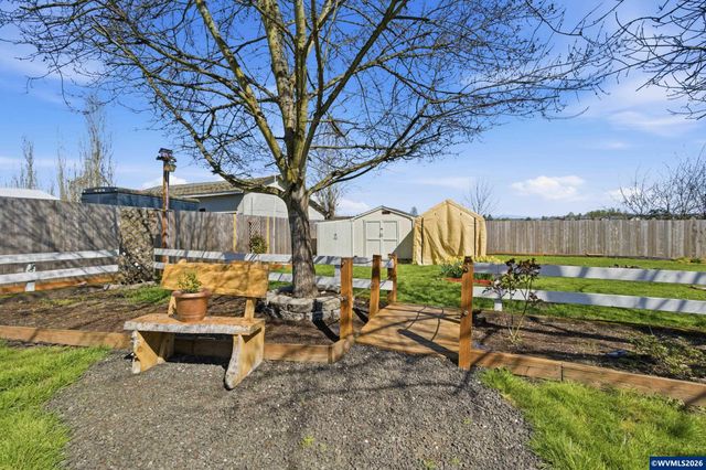 3795 Spicer Dr SE, Albany, OR 97322