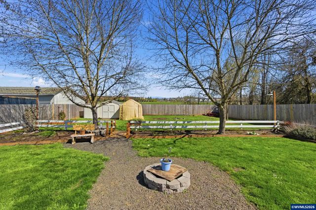 3795 Spicer Dr SE, Albany, OR 97322