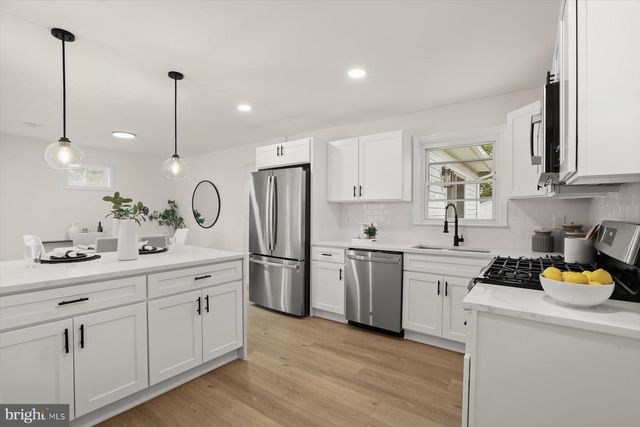 1512 NEIGHBORS AVE, Baltimore, MD 21237