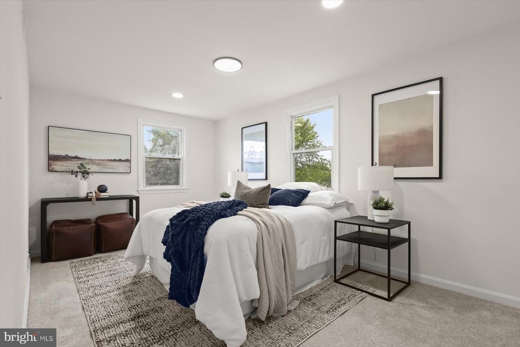 Image 16 of property listing at 1512 NEIGHBORS AVE, Baltimore, MD 21237