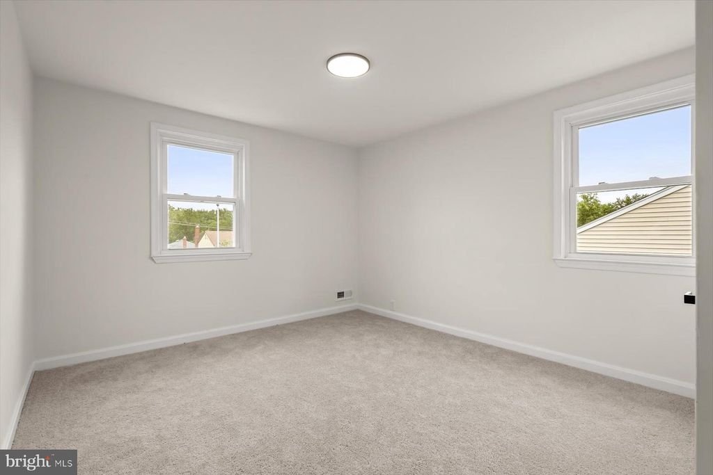 Image 19 of property listing at 1512 NEIGHBORS AVE, Baltimore, MD 21237