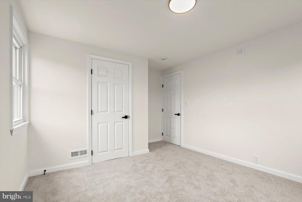 Image 20 of property listing at 1512 NEIGHBORS AVE, Baltimore, MD 21237