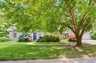 12 Forest Hill, Edwardsville, IL 62025