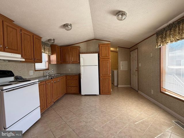 29 TERRACE DR, Phoenixville, PA 19460