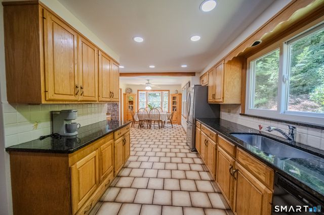 237 Chestnut Hill Road, Stamford, CT 06903