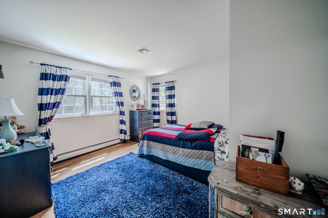237 Chestnut Hill Road, Stamford, CT 06903