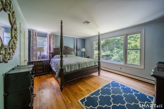 237 Chestnut Hill Road, Stamford, CT 06903