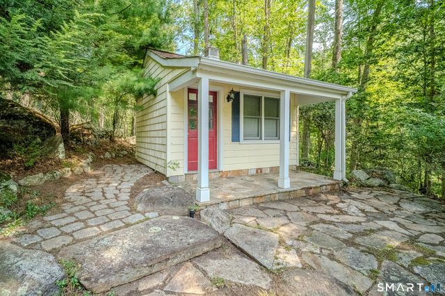 237 Chestnut Hill Road, Stamford, CT 06903