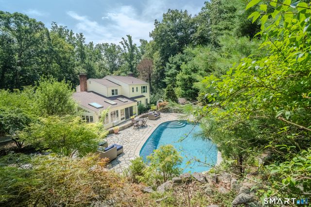 237 Chestnut Hill Road, Stamford, CT 06903