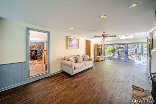 237 Chestnut Hill Road, Stamford, CT 06903